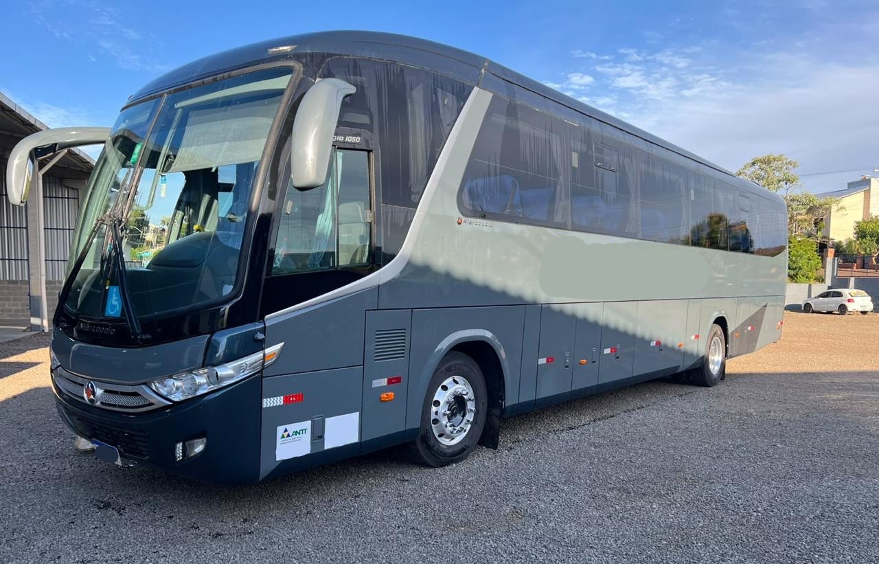 ONIBUS DIANTEIRO VIAGGIO 1050 MERCEDES BENZ OF726 2024/2025 44 LUGARES ...